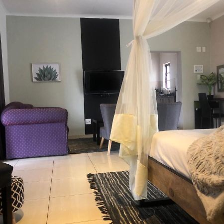 Cu Guest House Phalaborwa Ngoại thất bức ảnh